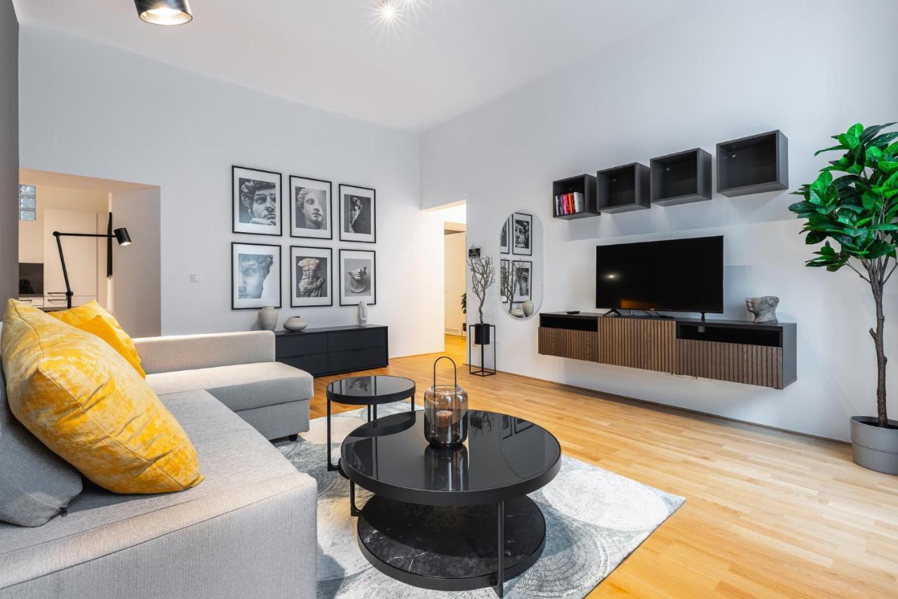 Trendy Apt With - Smart Tv, Coffee Machine In Meidling Вена Экстерьер фото
