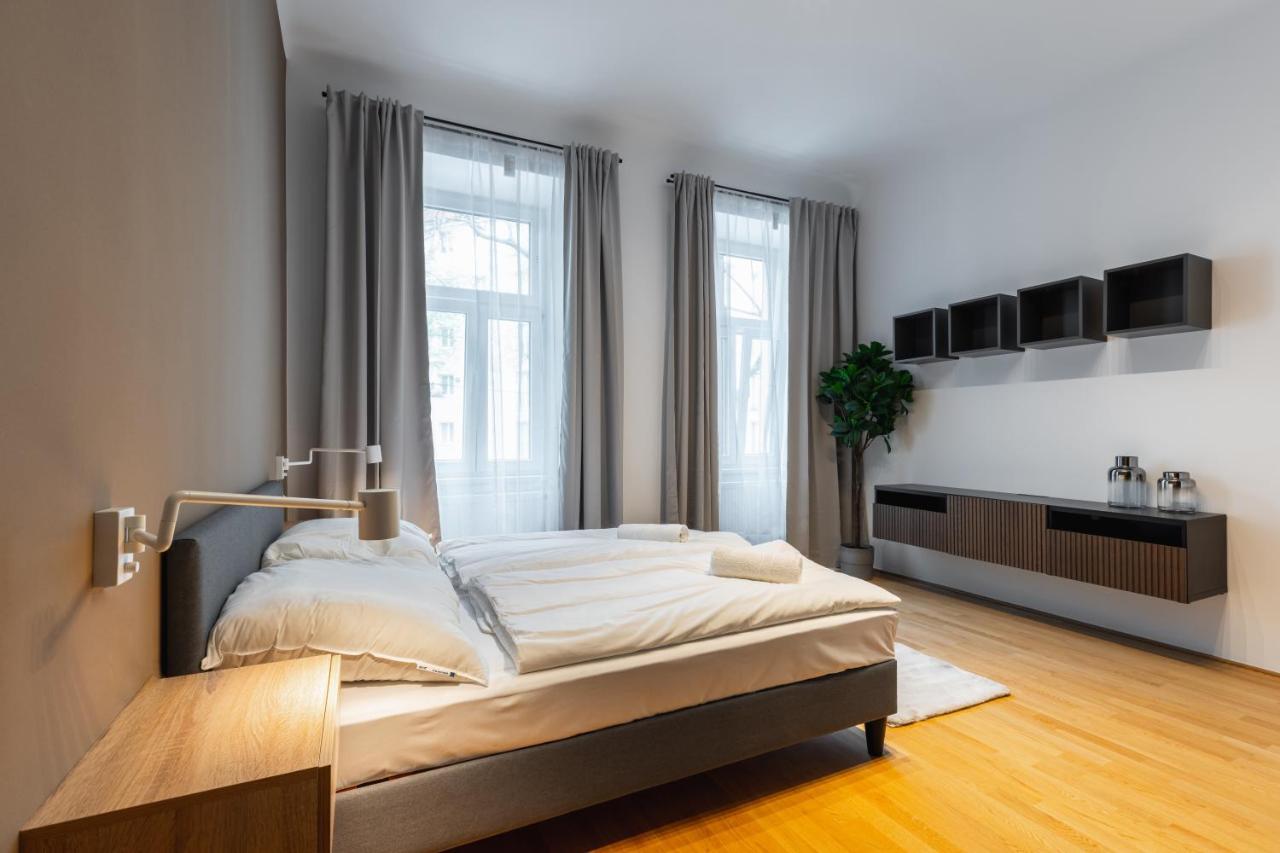 Trendy Apt With - Smart Tv, Coffee Machine In Meidling Вена Экстерьер фото